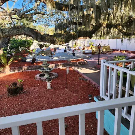 Tybee Island Inn Bed & Breakfast-3